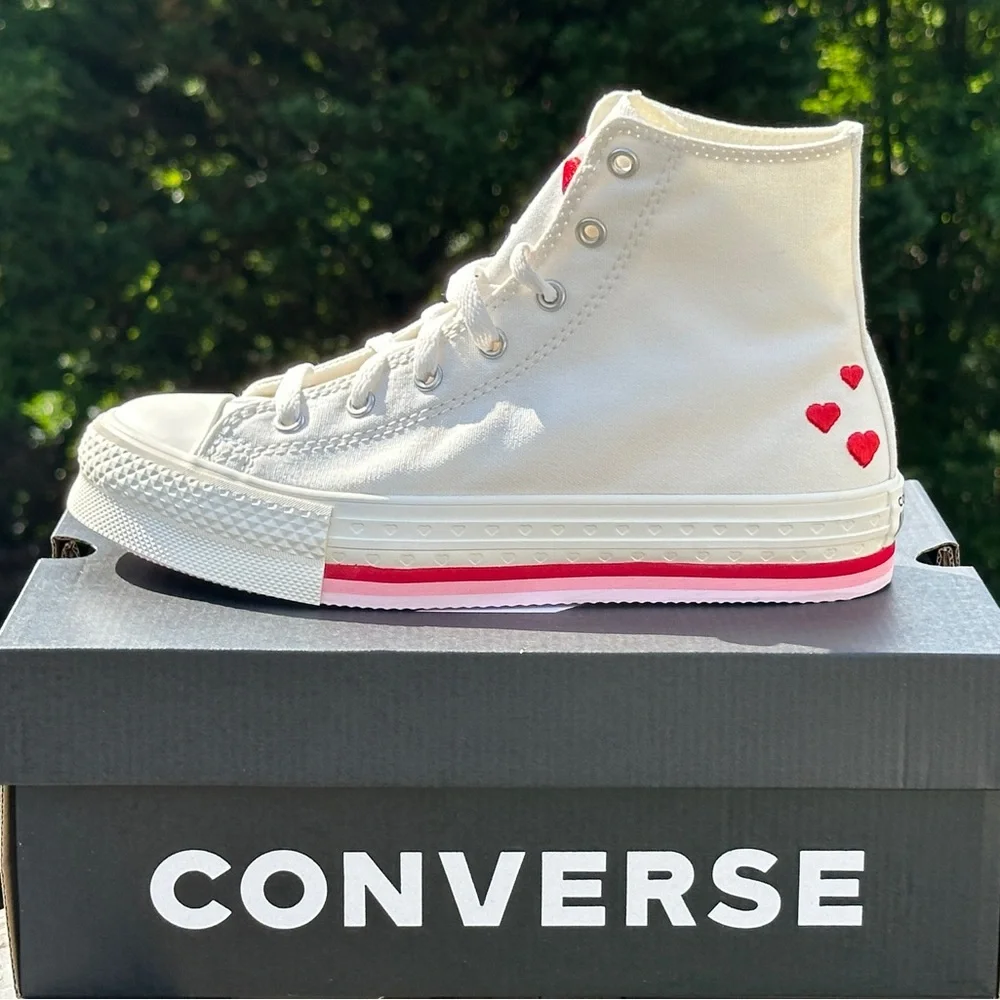 NEW Converse Youth CTAS Eva Lift Canvas Platform High Casual Sneaker - Size 1